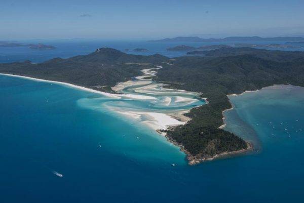 Scenic flight over Whitehaven beach in the Whitsundays